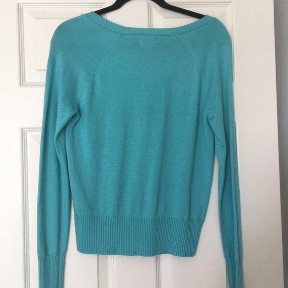 Blue sweater - Picture 3 of 3